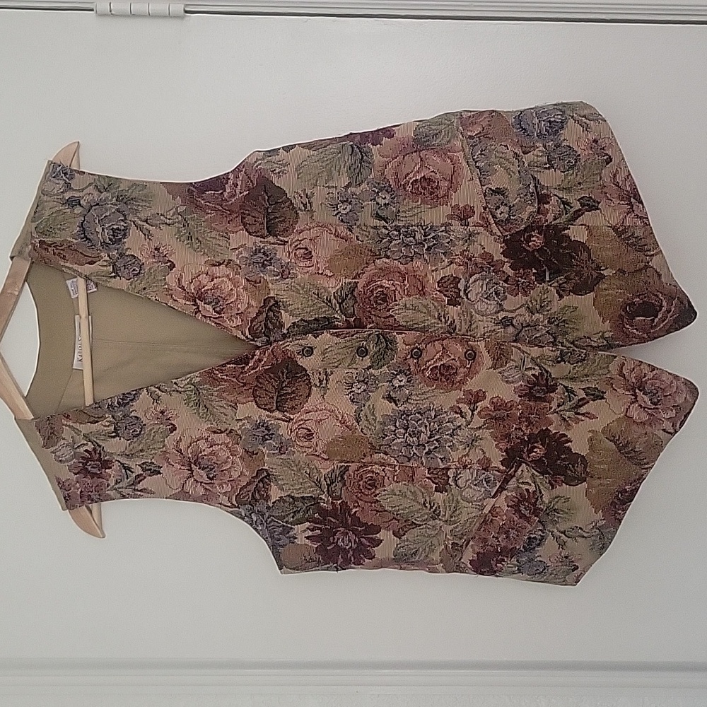Karen Scott Floral Vest